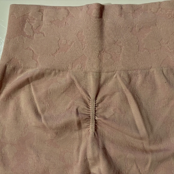 Gymshark Matching Set, ExtraSmall - Picture 4 of 6